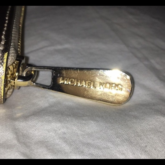 Michael Kors Wallet! - Picture 3 of 5